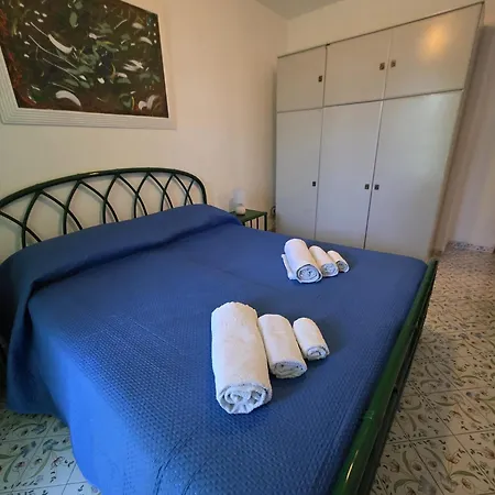 La Prua Un Terrazzo Sul Mare Con Piscina E Charme Storico Βίλα