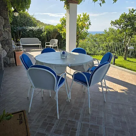 La Prua Un Terrazzo Sul Mare Con Piscina E Charme Storico Βίλα Casamicciola Terme