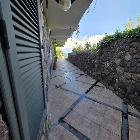 La Prua Un Terrazzo Sul Mare Con Piscina E Charme Storico Villa *