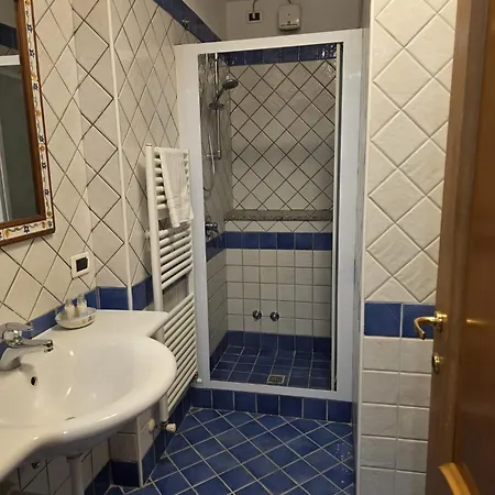 La Prua Un Terrazzo Sul Mare Con Piscina E Charme Storico Βίλα Casamicciola Terme